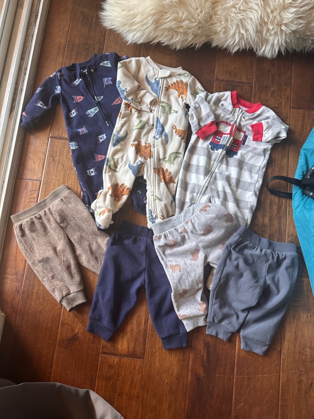 Lot of 7 baby FLEECE zippered Carters pajamas footed pants clothes 3-6 month 6M